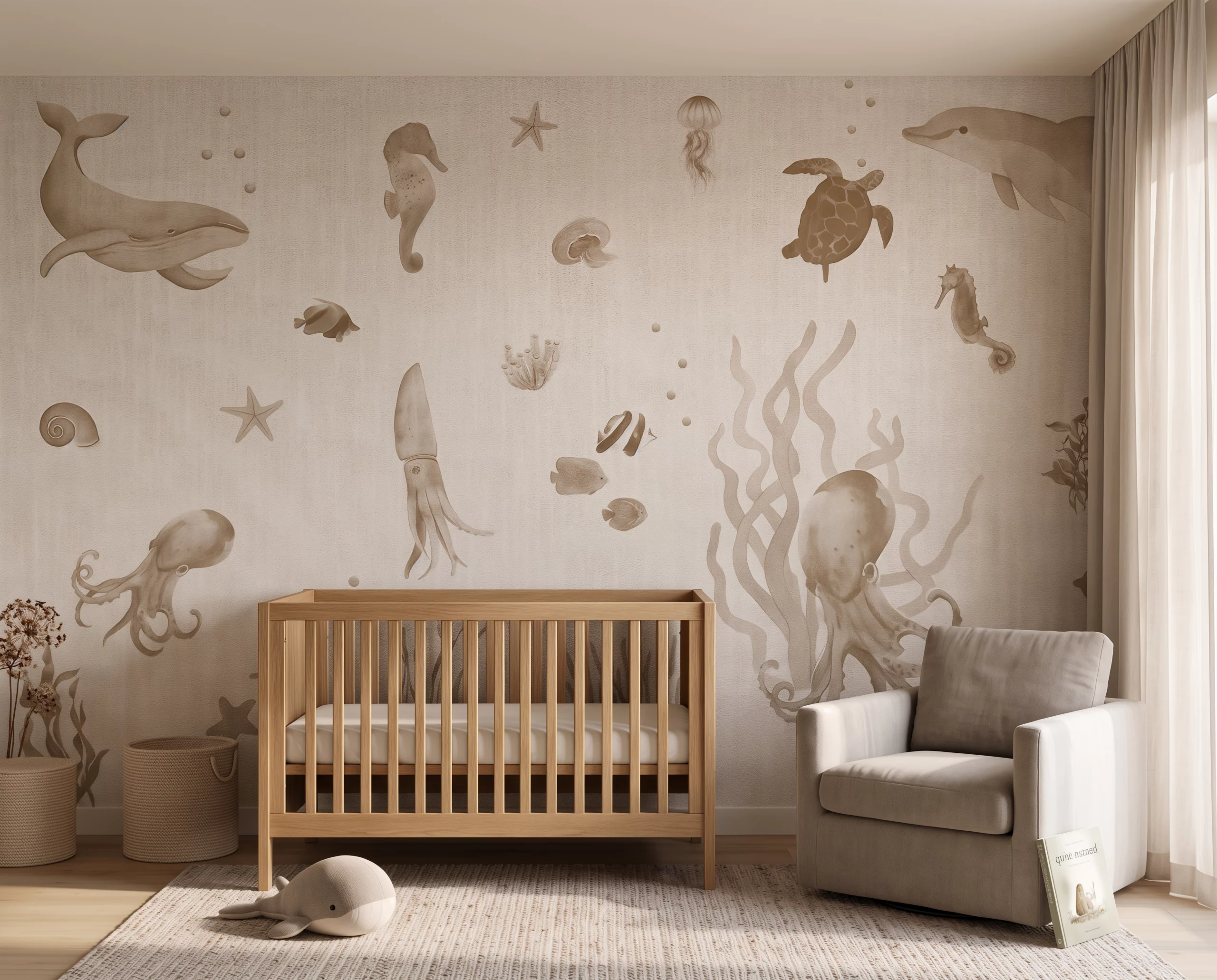 Wandkult XXL Tapetenmotiv „Meeresfreunde“ – Kinderzimmer-Tapete mit Wal, Delfin, Schildkröte, Kraken, Seepferdchen und weiteren Meerestieren in Beige auf heller Leinenstruktur im Babyzimmer
